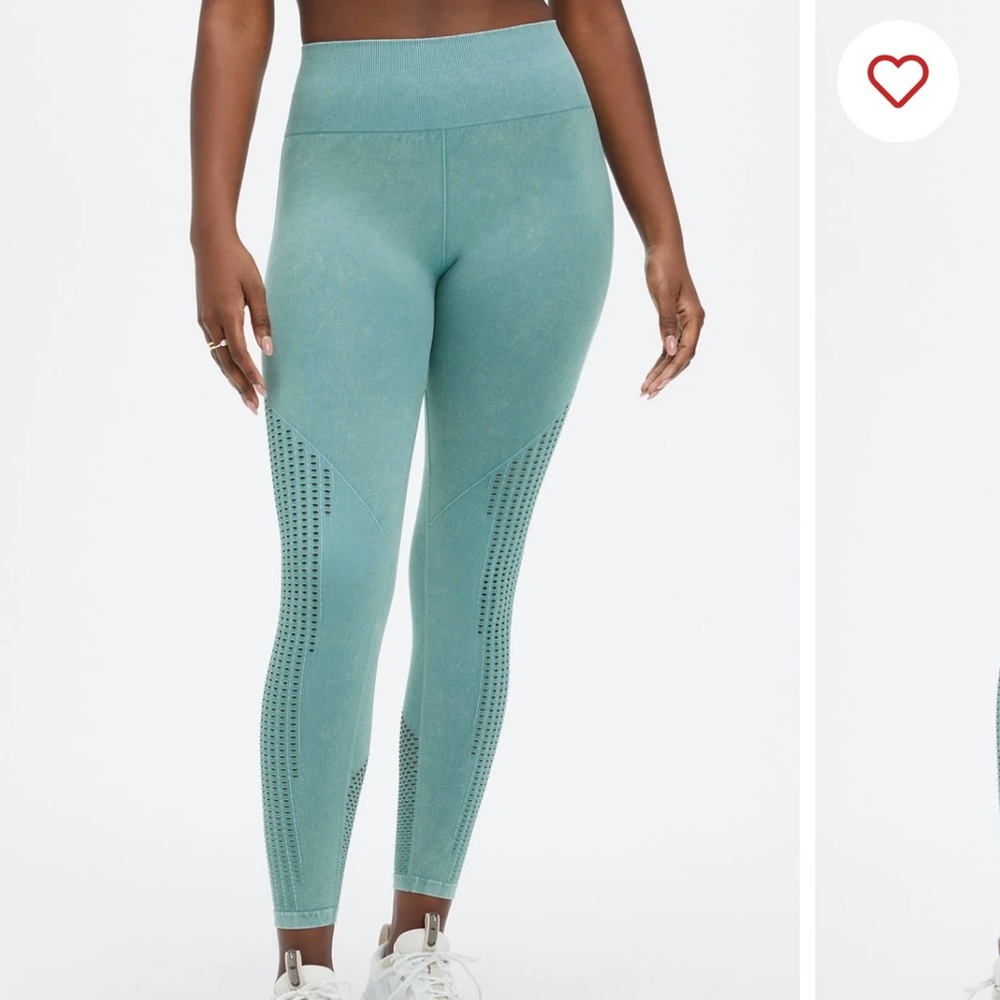 NWOT Fabletics Sync Seamless Hugh Waisted Leggings